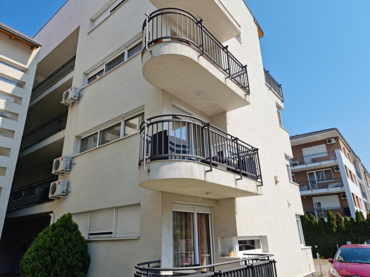 Betti Apartman Шиофок Экстерьер фото
