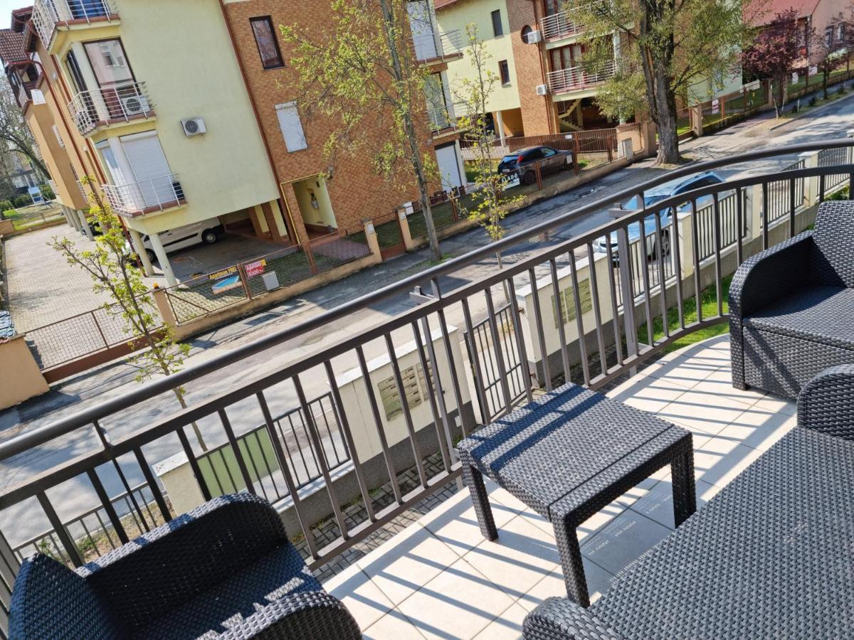 Betti Apartman Шиофок Экстерьер фото